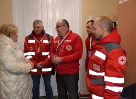 180 родин отримають допомогу від Червоного Хреста України